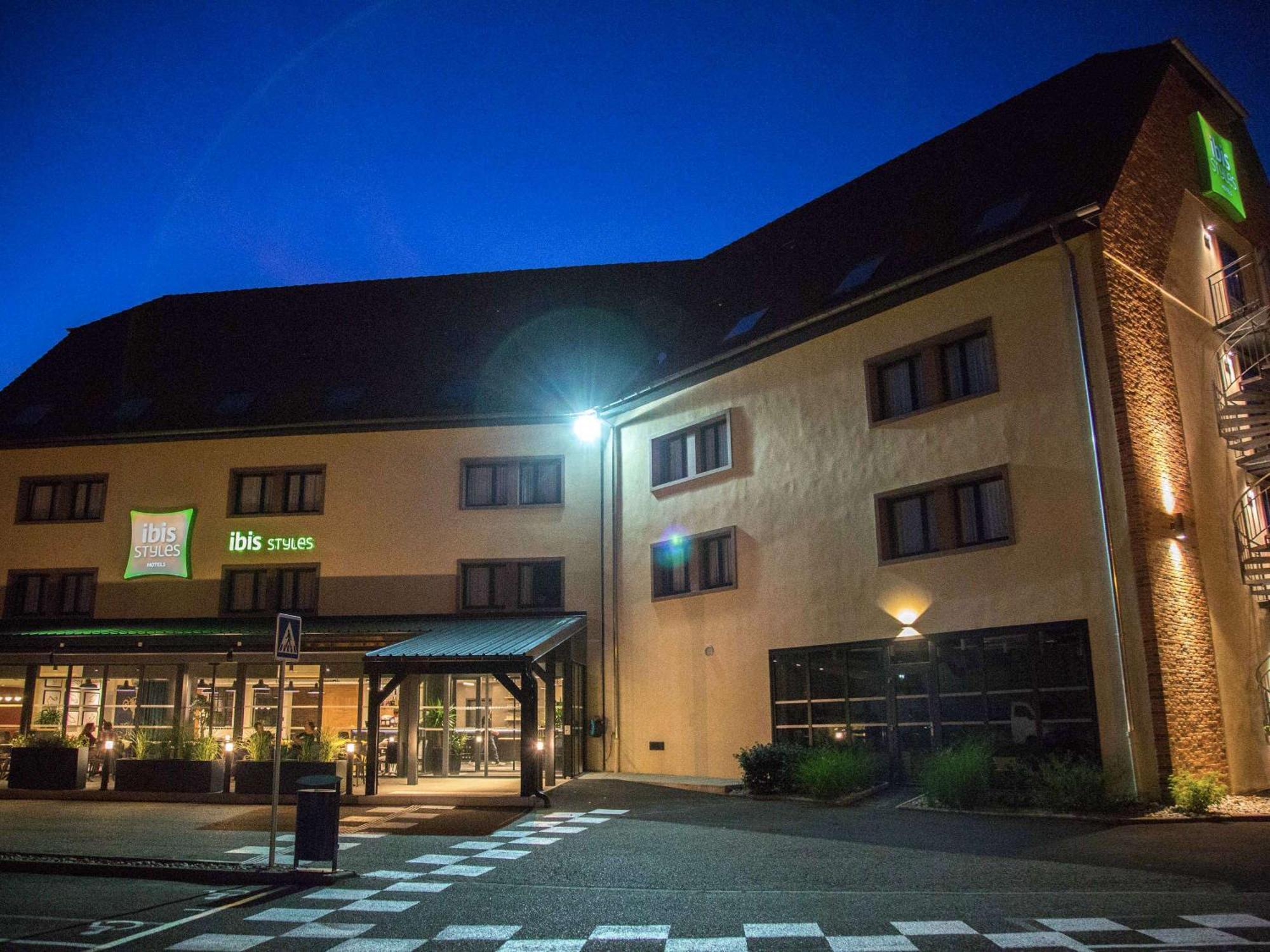 Hotel Ibis Styles Bale-Mulhouse Aeroport Blotzheim Exterior foto